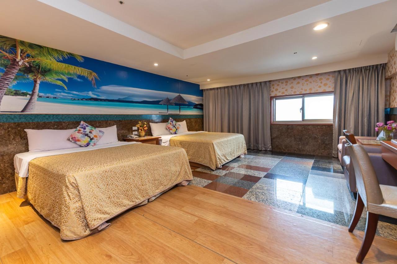 Yi Pin Business Hotel Taoyuan Eksteriør billede