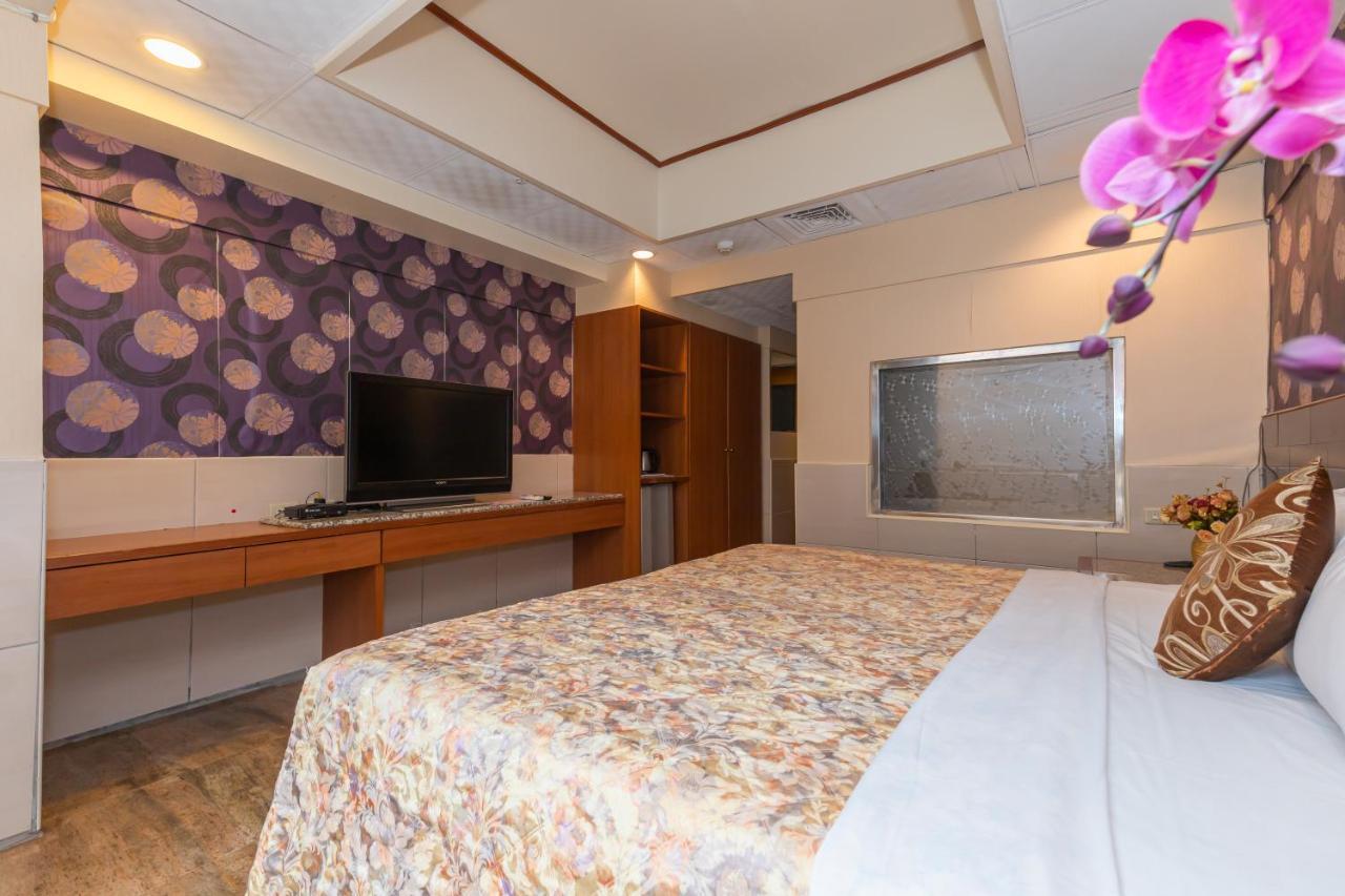 Yi Pin Business Hotel Taoyuan Eksteriør billede