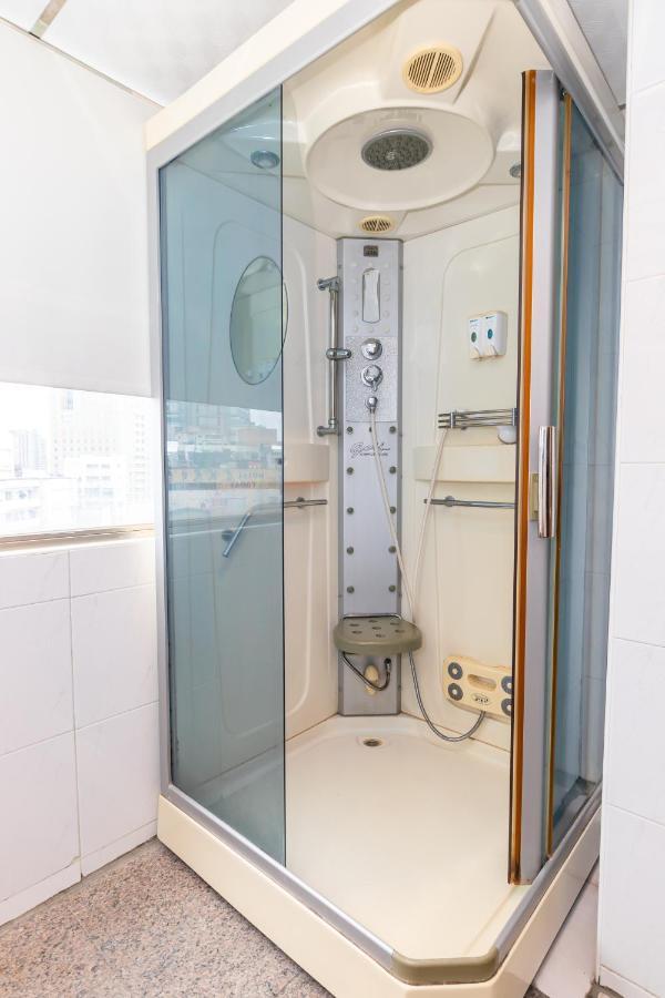 Yi Pin Business Hotel Taoyuan Eksteriør billede