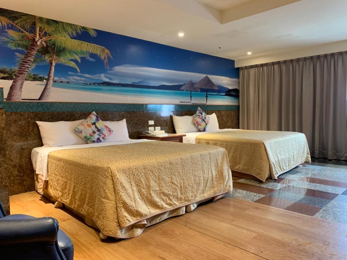 Yi Pin Business Hotel Taoyuan Eksteriør billede